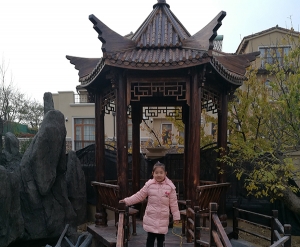 大连碳化木凉亭